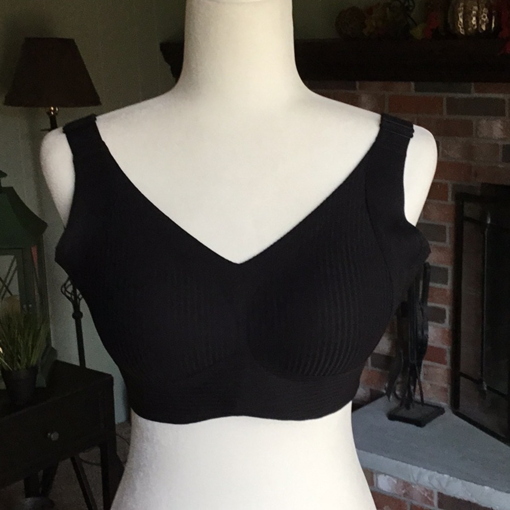 FORLEST Back Smoothing Black Bra